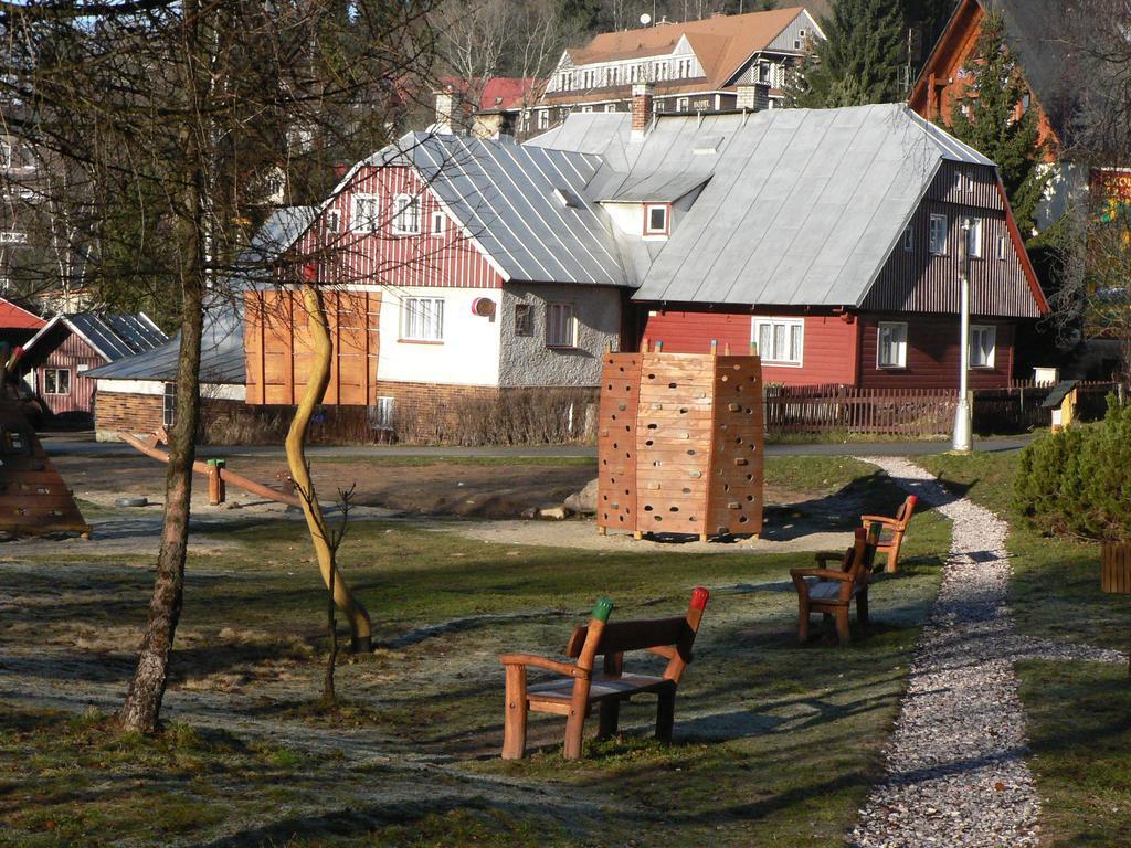Penzion Pod Mustky Hotel Harrachov Exterior foto
